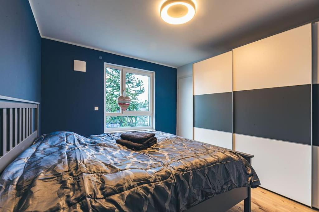 A&V Apartments Wunderschoene Penthouse Wohnung Moers Exterior photo